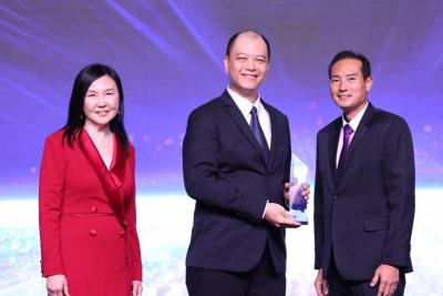 NUS IT đạt giải thưởng Digital Achievers tại lễ trao giải Tech Leader Awards 2025