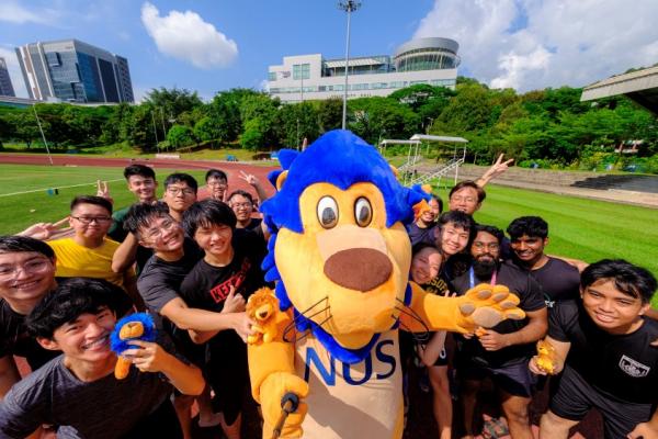 23/5 - Huế: Trao đổi kinh nghiệm giành học bổng NUS 